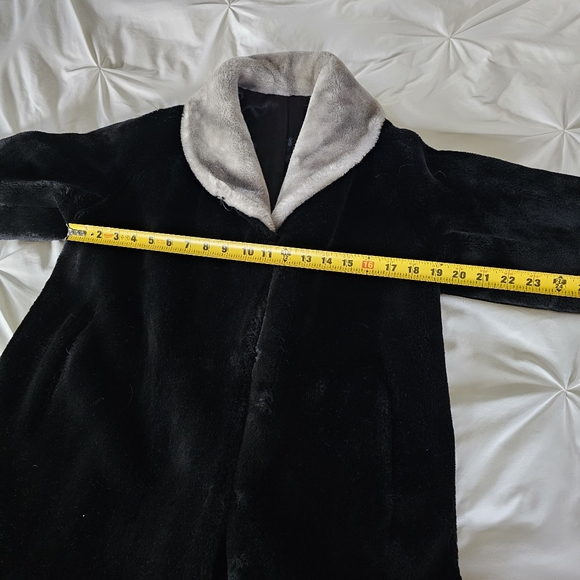 Vintage 1960's Princetons Ollegro Black Unstructured Long Faux Fur Coat - Picture 7 of 11